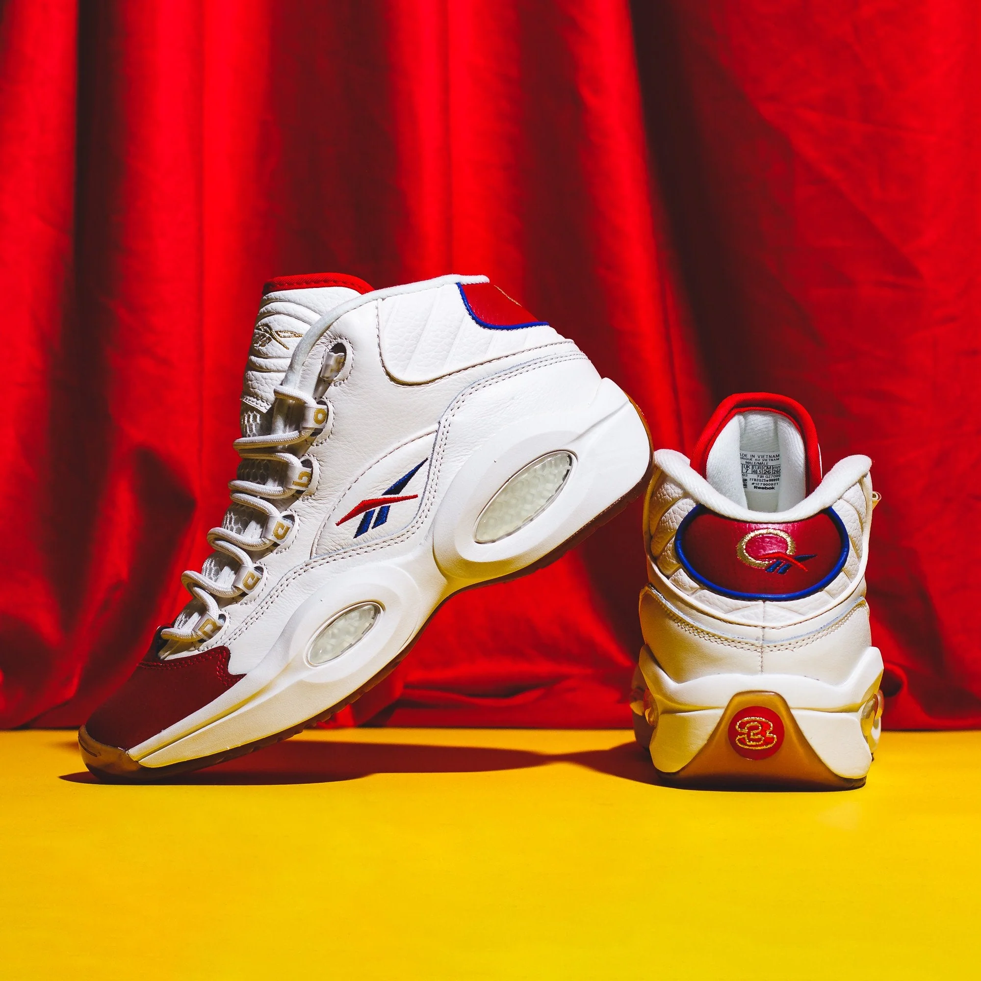 Reebok Classics Basketball Men Question Mid Allen Iverson White Red Blue GZ7099 - Image 5