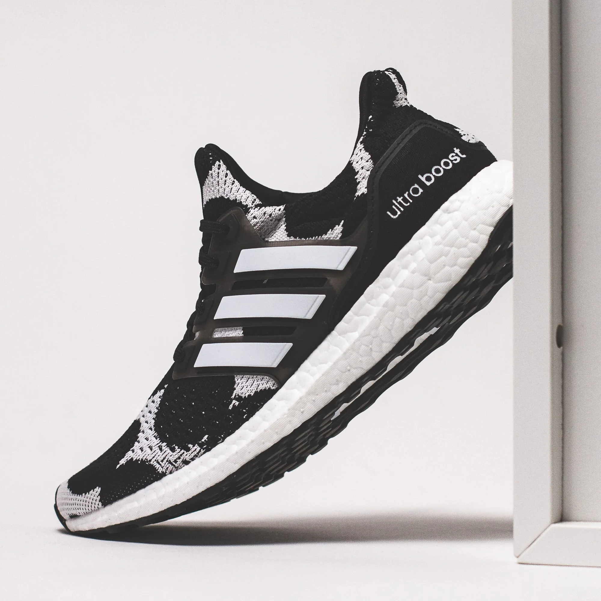 Adidas Running Women x Marimekko Ultraboost DNA Black White GZ8686 - Image 4
